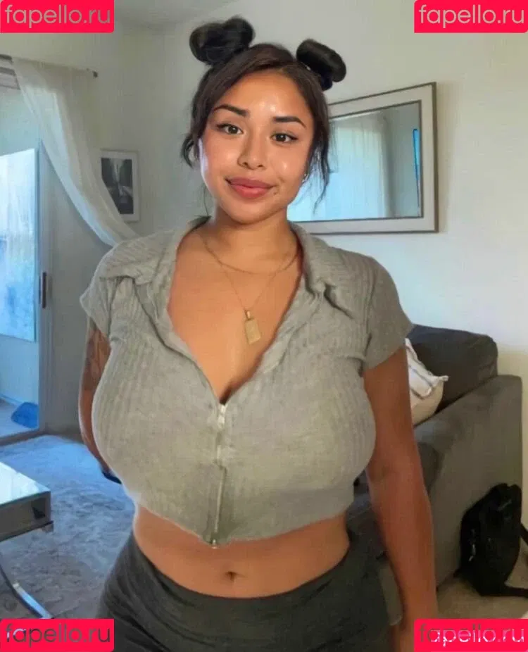 Sarai Fonseca Onlyfans Photo Gallery 