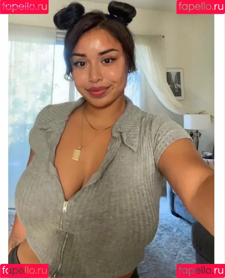 Sarai Fonseca Onlyfans Photo Gallery 