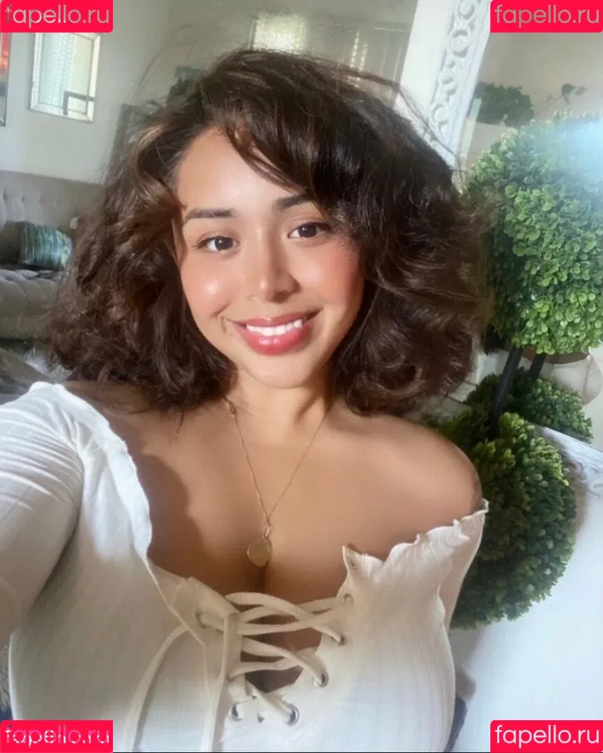 Sarai Fonseca Onlyfans Photo Gallery 