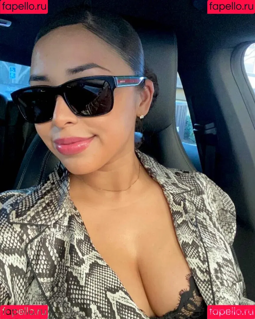 Sarai Fonseca Onlyfans Photo Gallery 