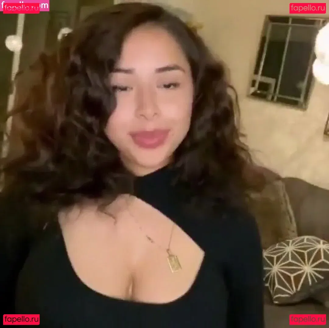 Sarai Fonseca Onlyfans Photo Gallery 