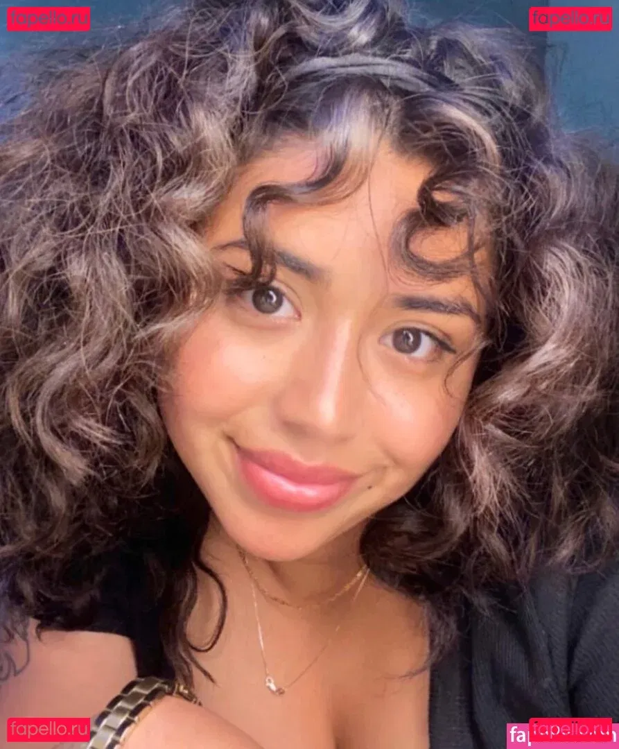 Sarai Fonseca Onlyfans Photo Gallery 