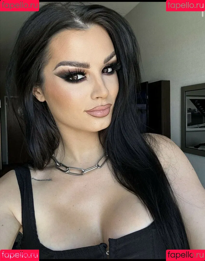 Saraya Bevis Onlyfans Photo Gallery 
