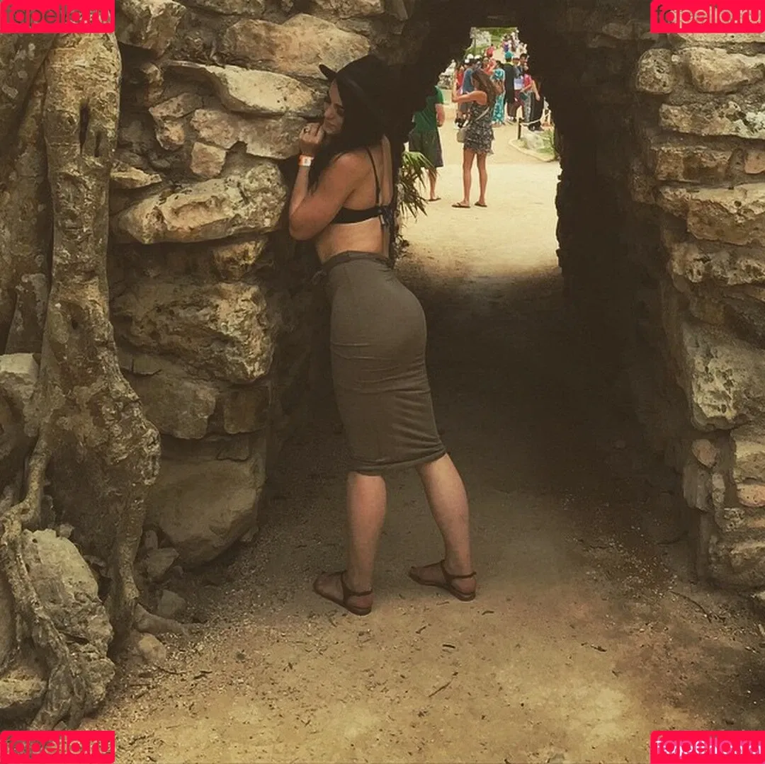 Saraya Bevis Onlyfans Photo Gallery 