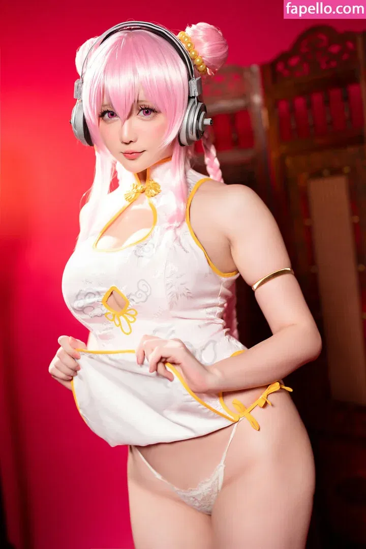 Hoshilily Onlyfans Photo Gallery 