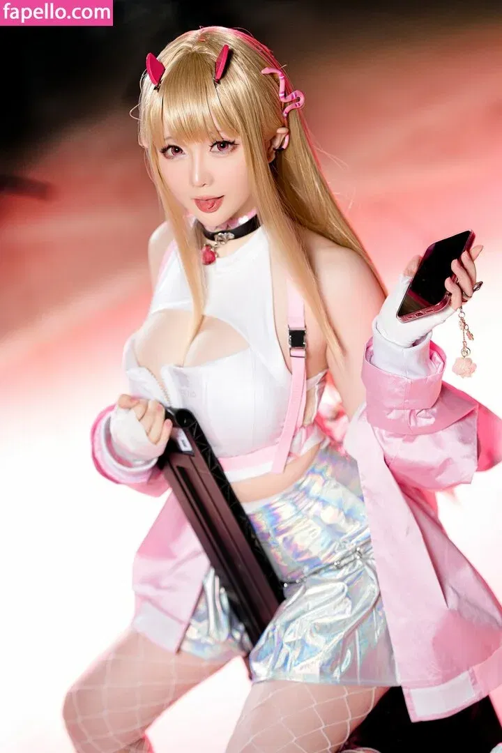 Hoshilily Onlyfans Photo Gallery 