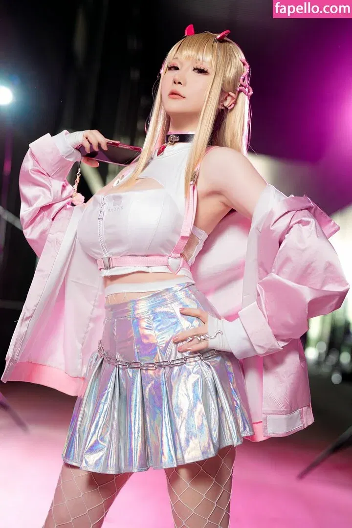 Hoshilily Onlyfans Photo Gallery 