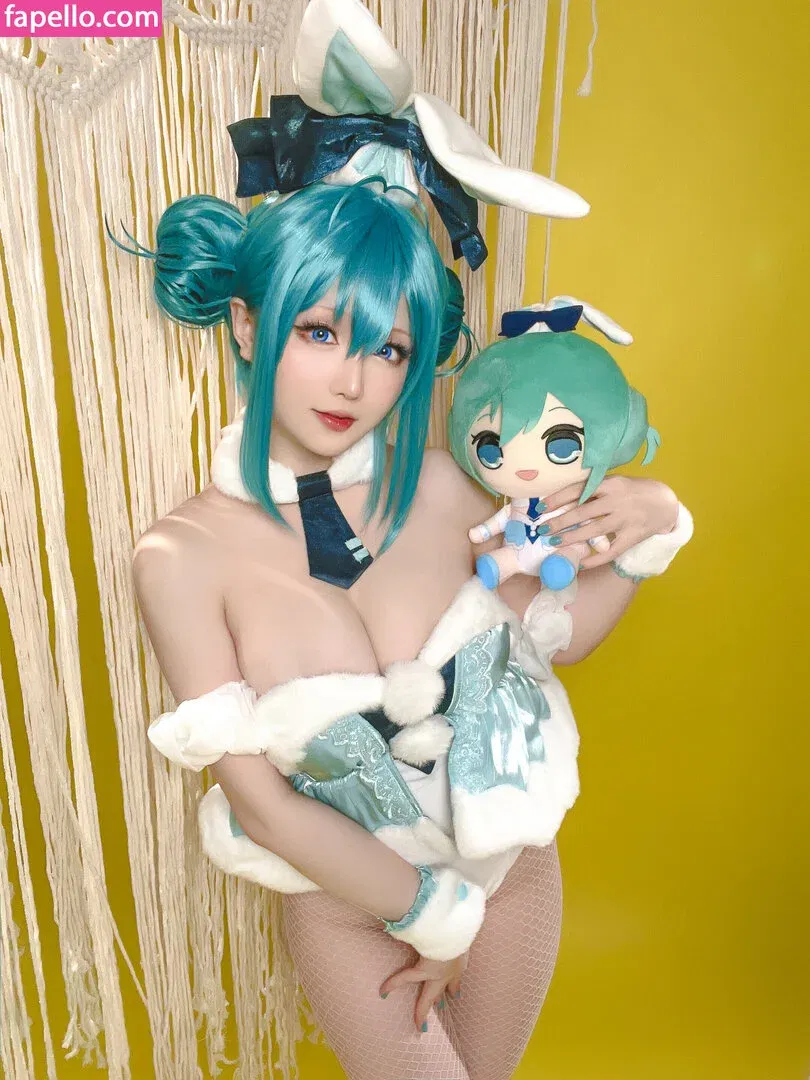 Hoshilily Onlyfans Photo Gallery 