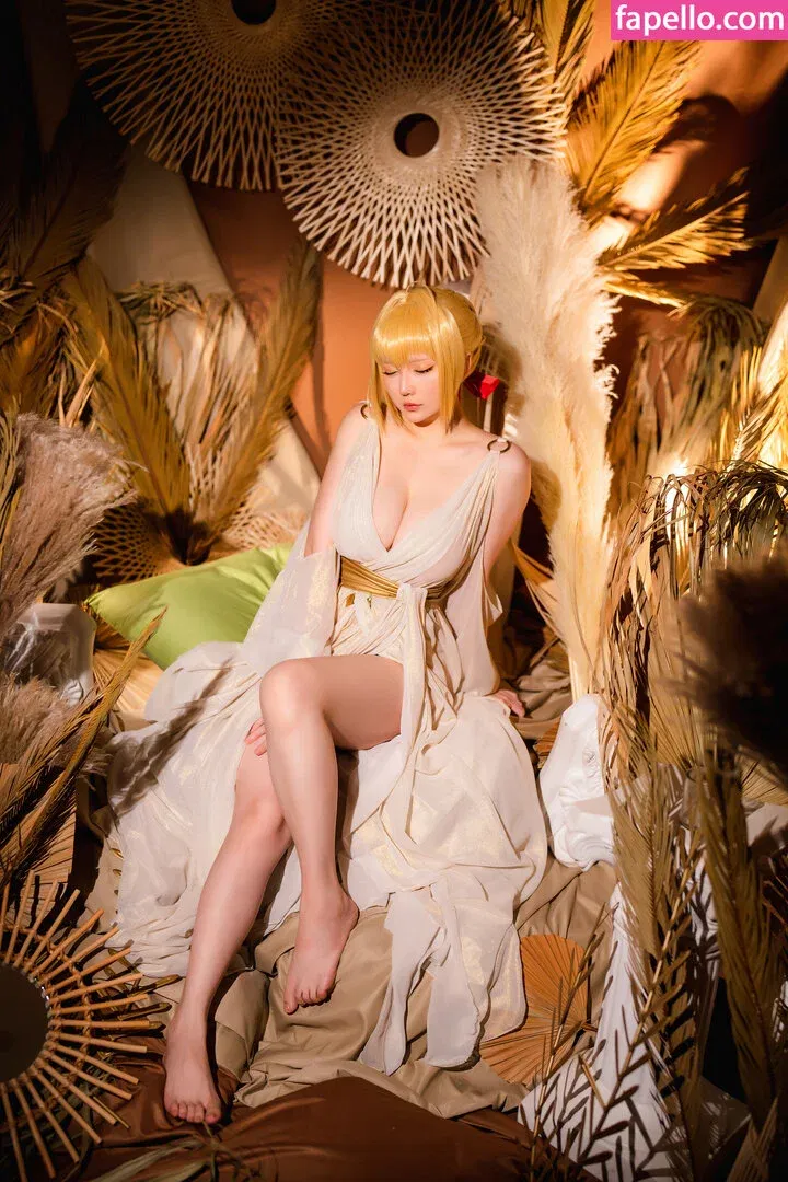 Hoshilily Onlyfans Photo Gallery 