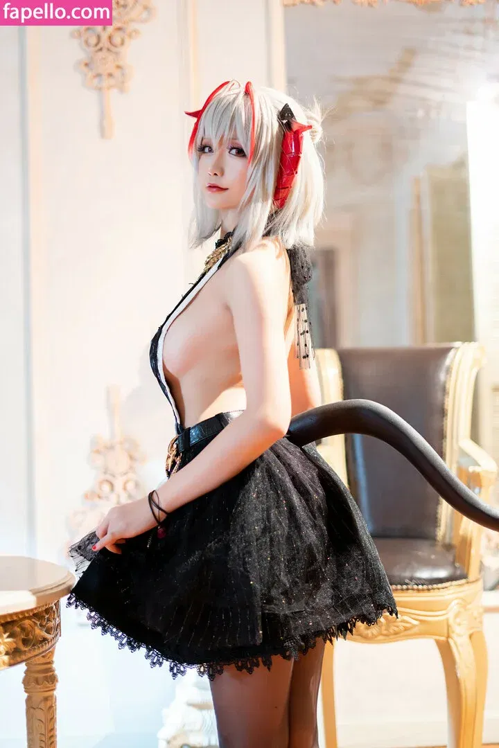 Hoshilily Onlyfans Photo Gallery 