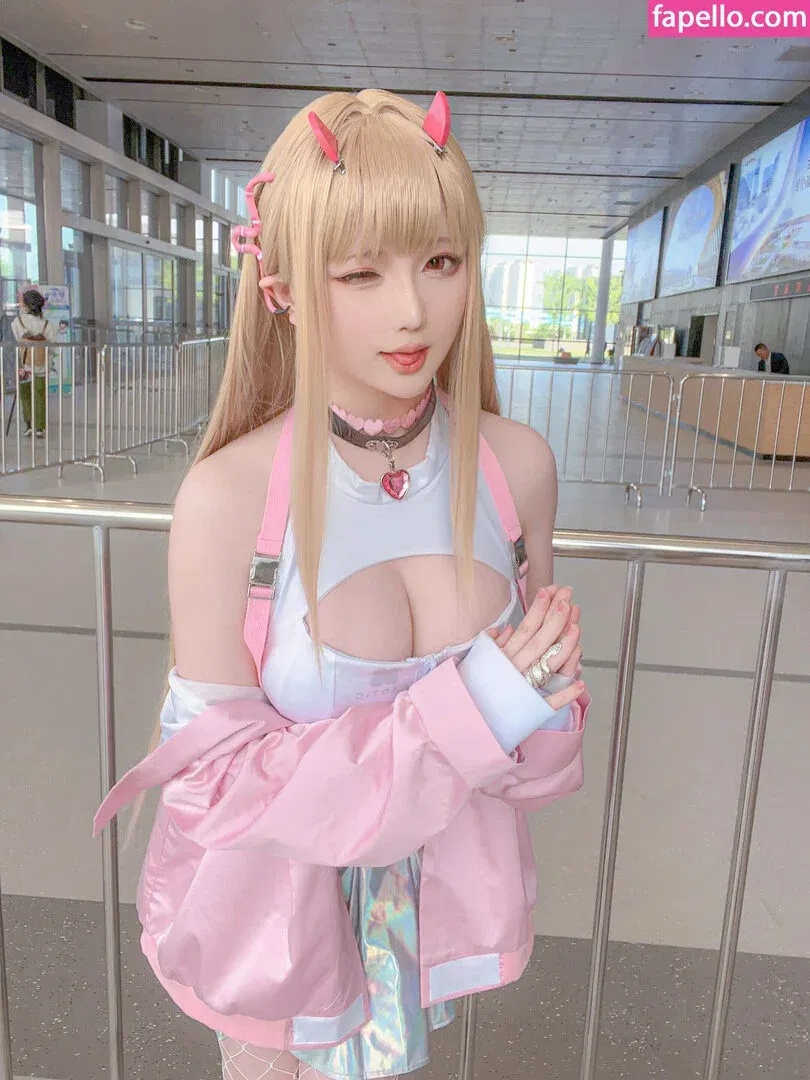 Hoshilily Onlyfans Photo Gallery 