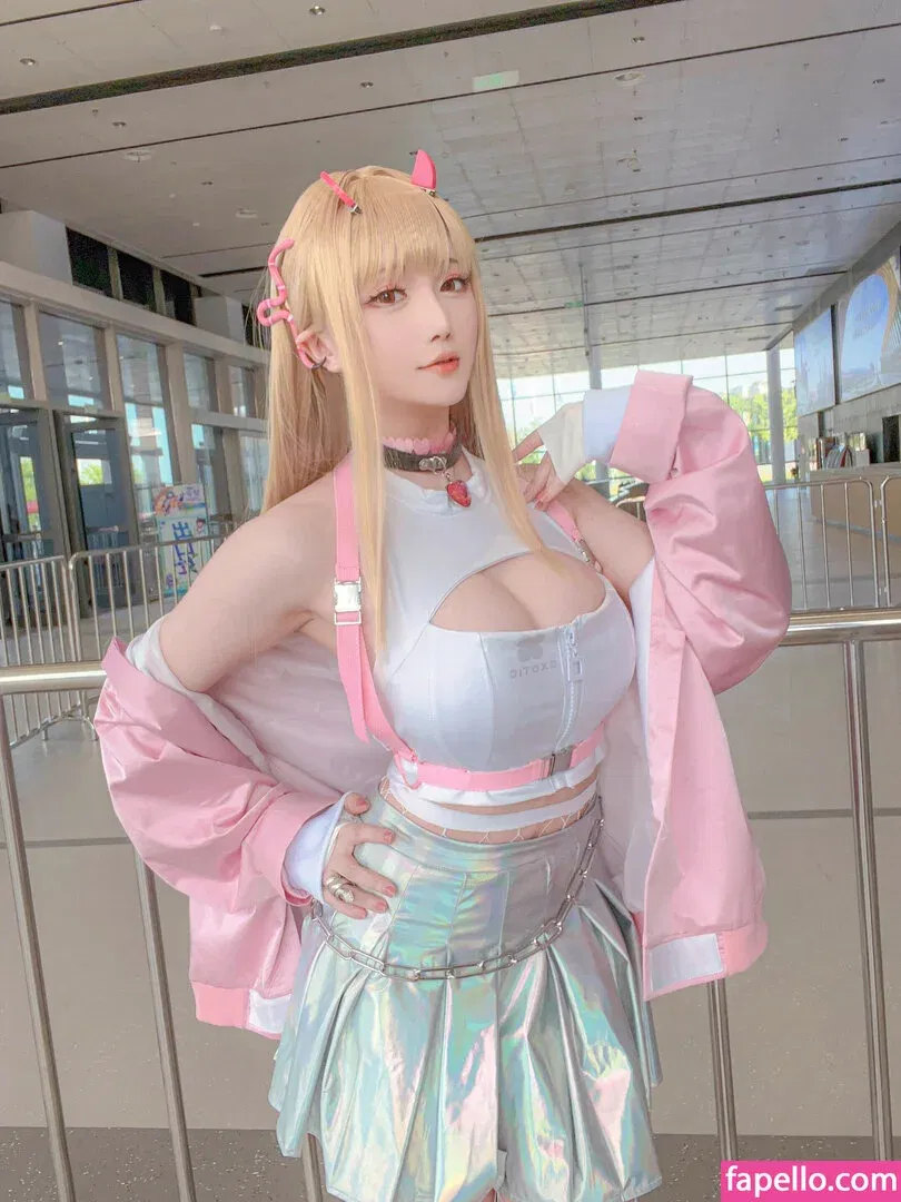 Hoshilily Onlyfans Photo Gallery 