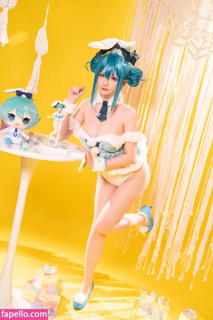 Hoshilily Onlyfans Photo Gallery 