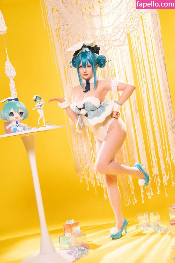 Hoshilily Onlyfans Photo Gallery 