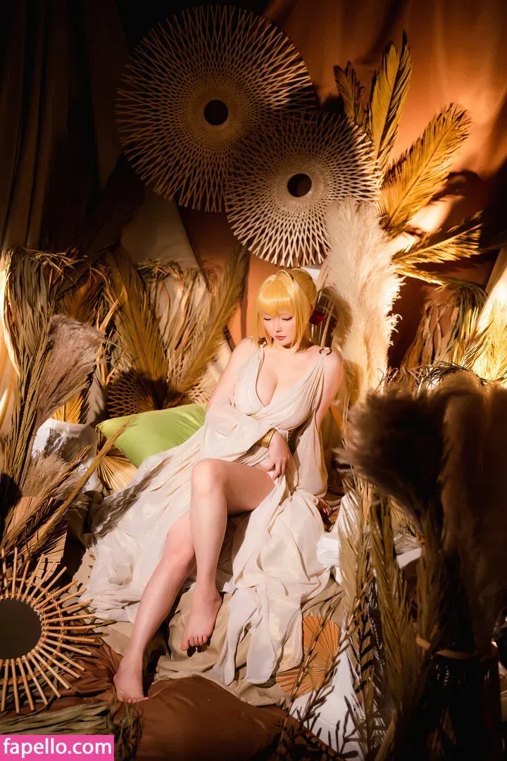 Hoshilily Onlyfans Photo Gallery 