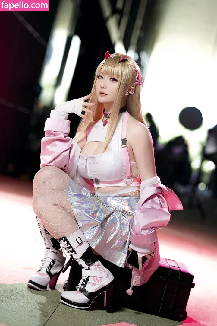 Hoshilily Onlyfans Photo Gallery 