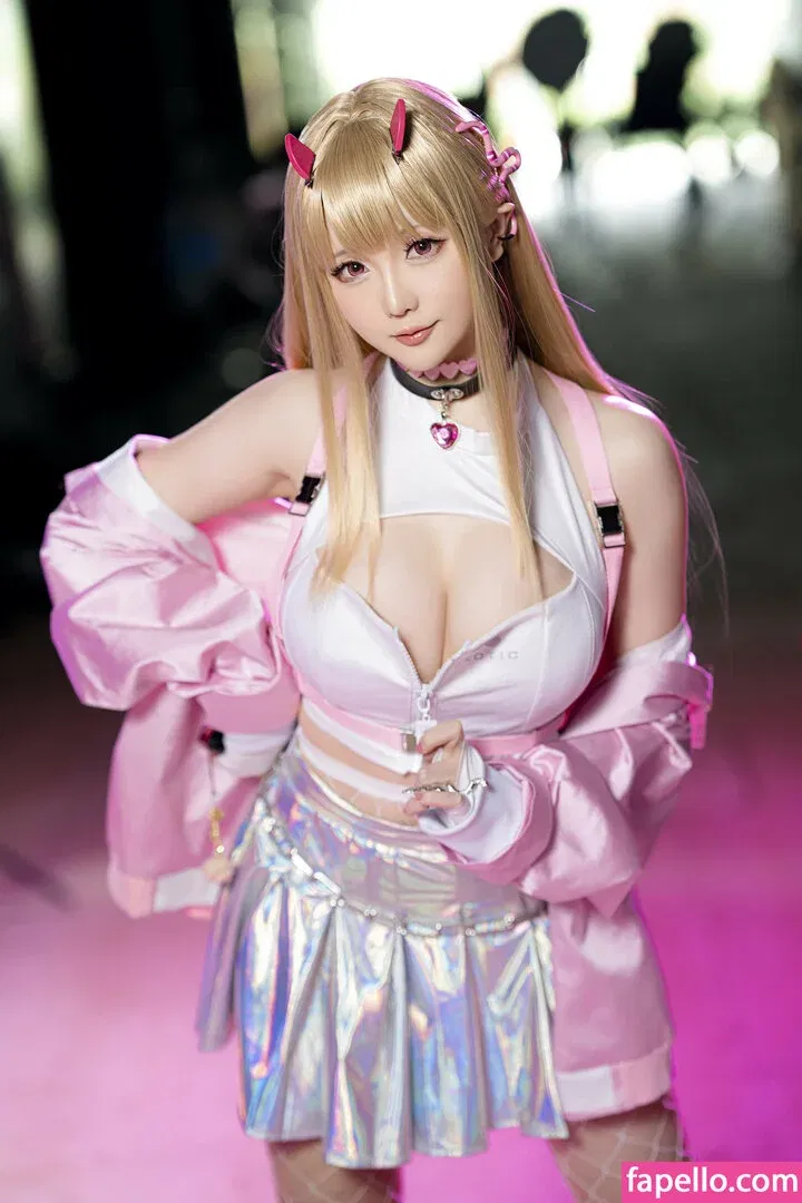 Hoshilily Onlyfans Photo Gallery 