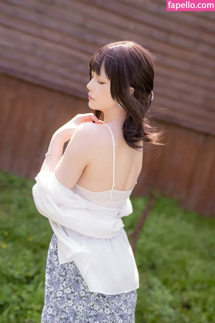 Hoshilily Onlyfans Photo Gallery 