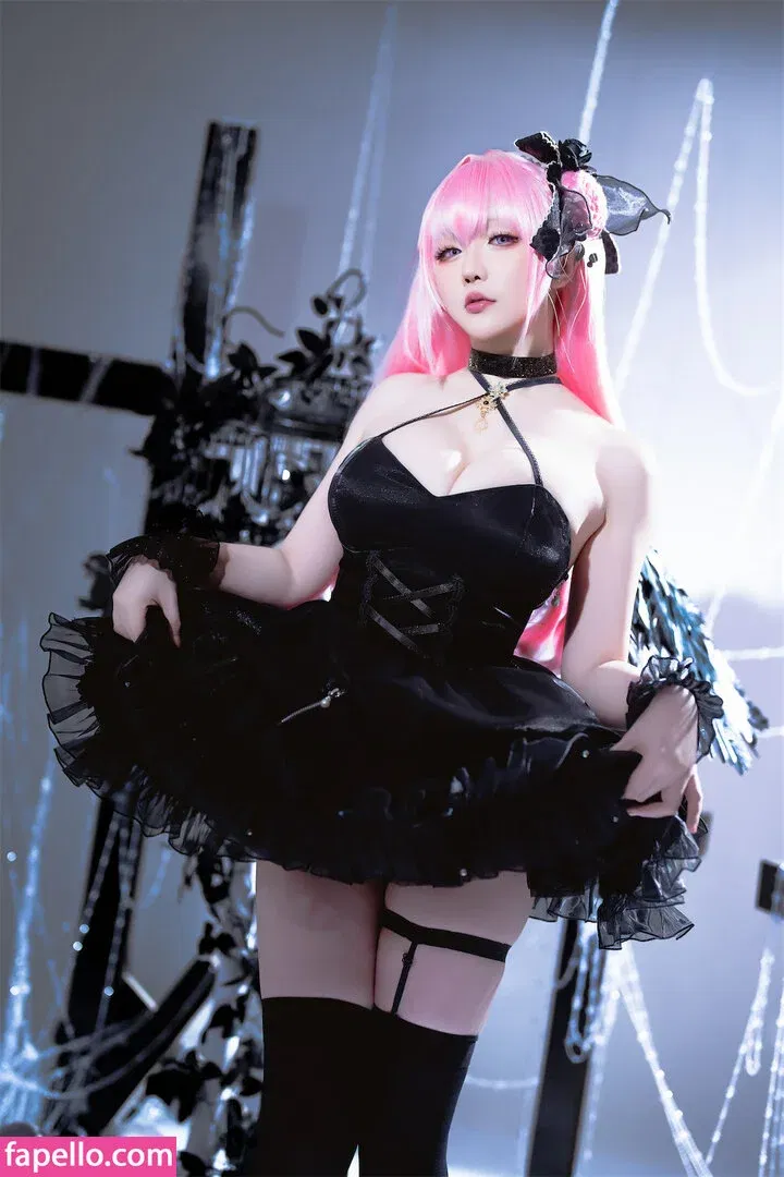 Hoshilily Onlyfans Photo Gallery 