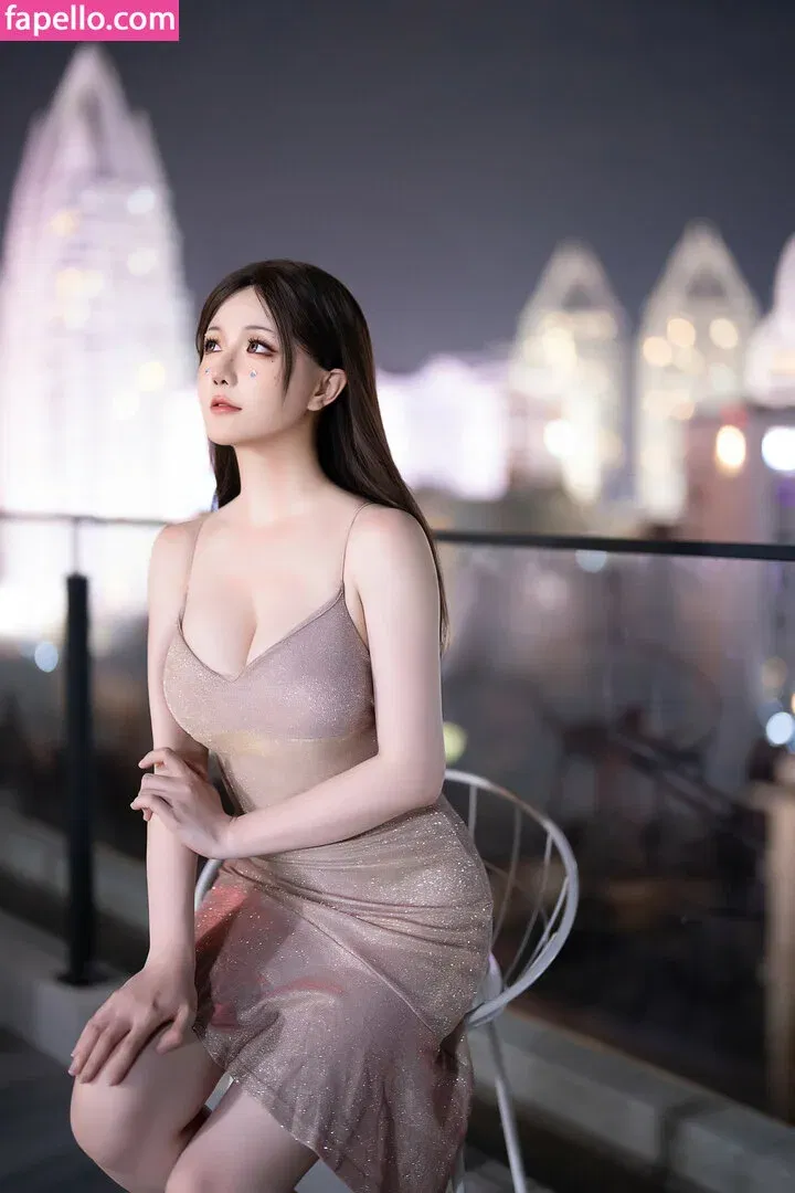 Hoshilily Onlyfans Photo Gallery 