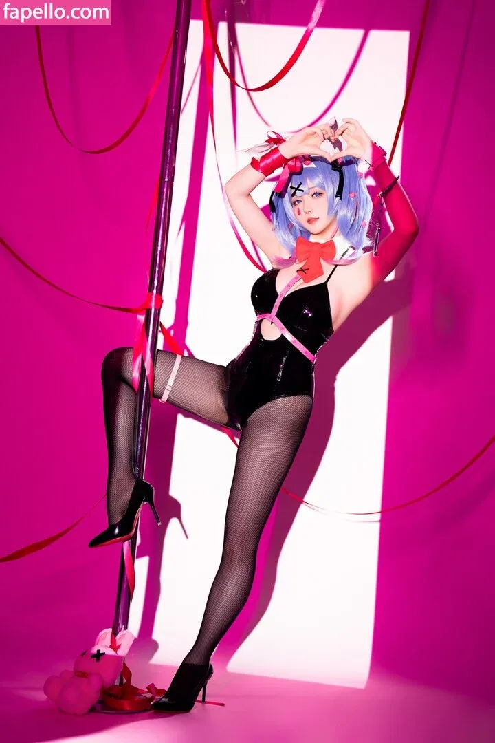 Hoshilily Onlyfans Photo Gallery 