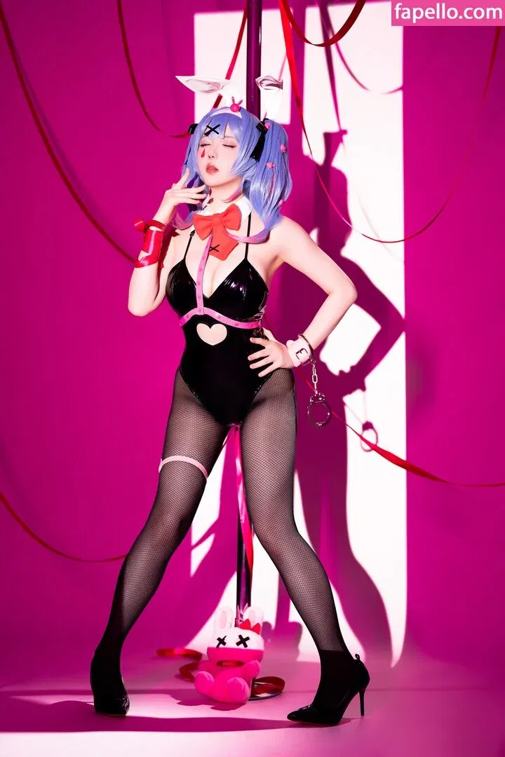 Hoshilily Onlyfans Photo Gallery 