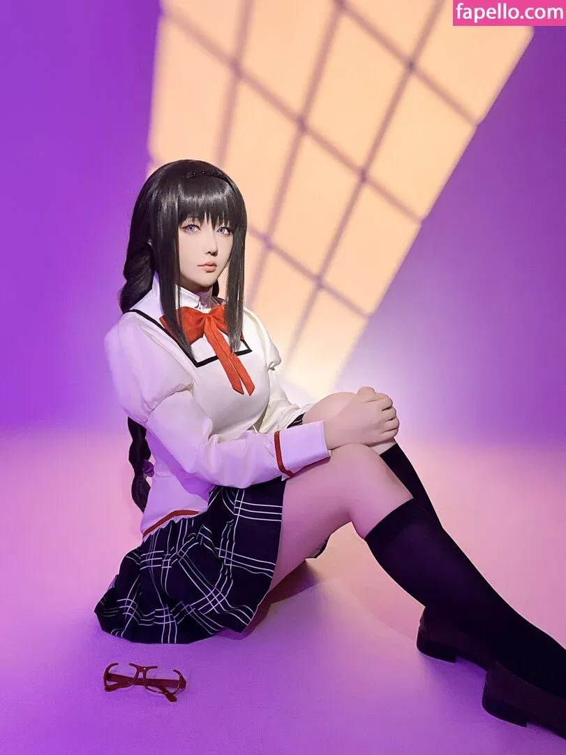 Hoshilily Onlyfans Photo Gallery 