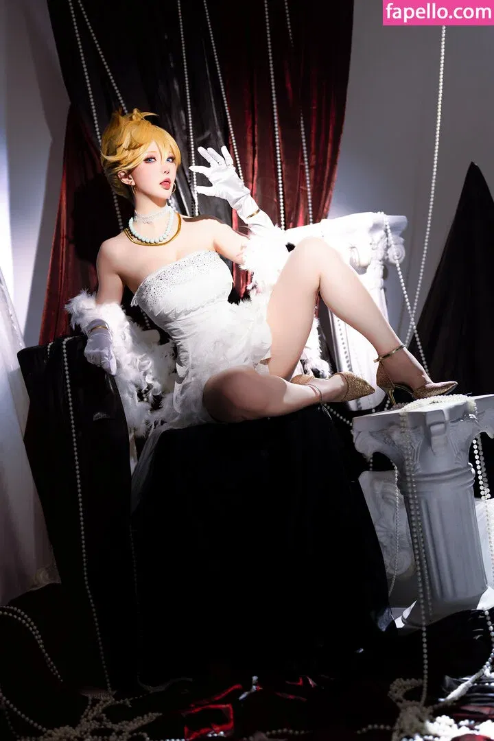 Hoshilily Onlyfans Photo Gallery 