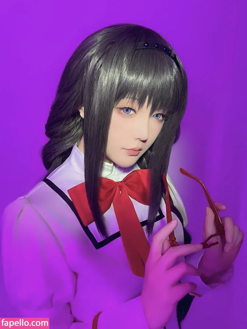 Hoshilily Onlyfans Photo Gallery 