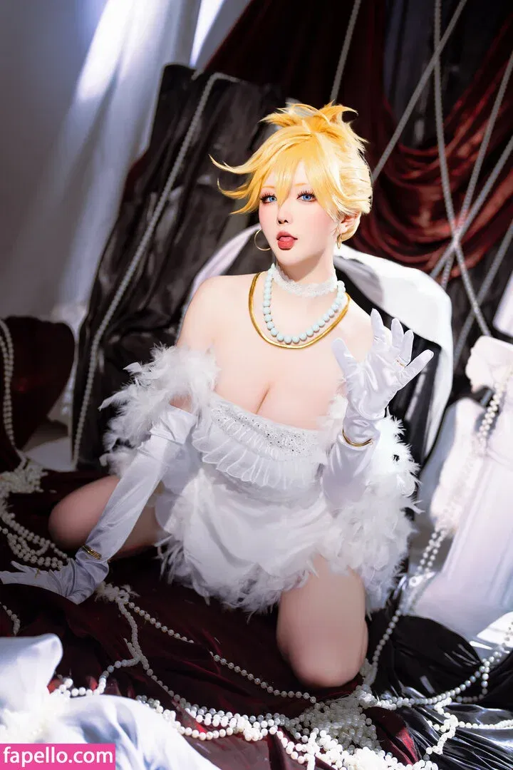 Hoshilily Onlyfans Photo Gallery 