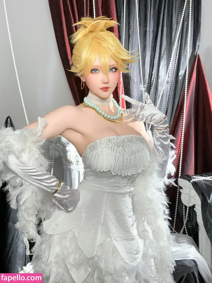 Hoshilily Onlyfans Photo Gallery 