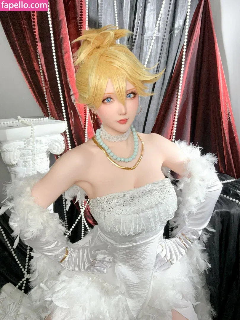 Hoshilily Onlyfans Photo Gallery 