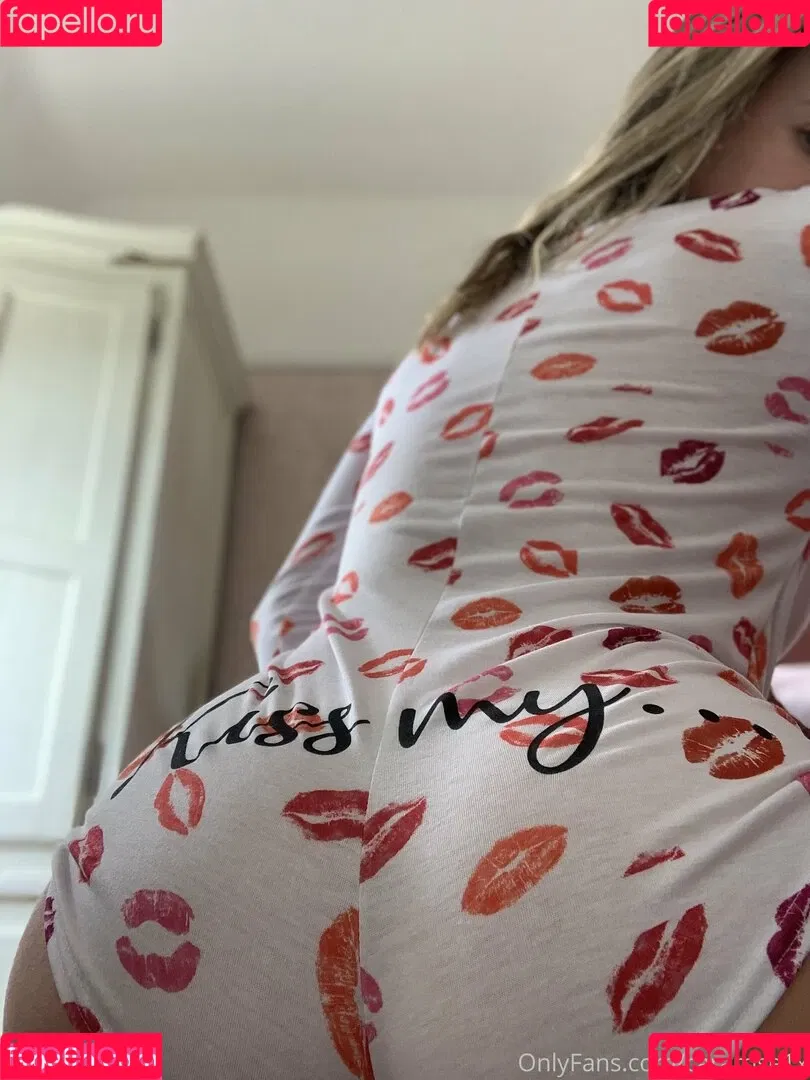 Cara Arabella Onlyfans Photo Gallery 