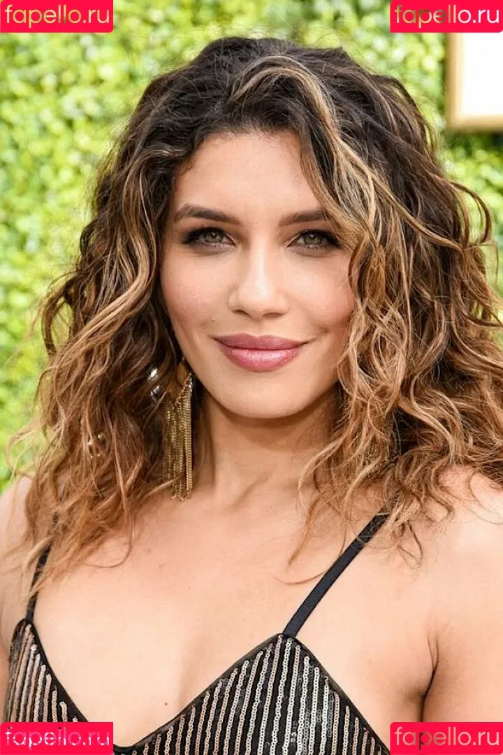 Juliana Harkavy Onlyfans Photo Gallery 