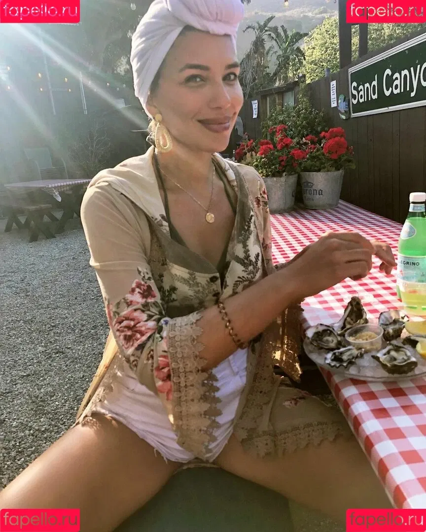 Juliana Harkavy Onlyfans Photo Gallery 