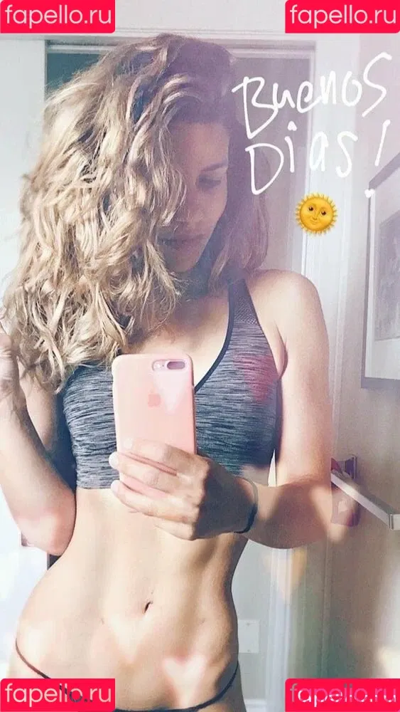 Juliana Harkavy Onlyfans Photo Gallery 