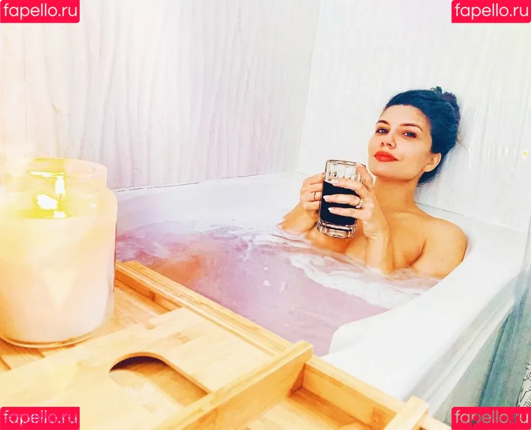Juliana Harkavy Onlyfans Photo Gallery 