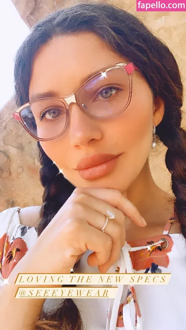 Juliana Harkavy Onlyfans Photo Gallery 