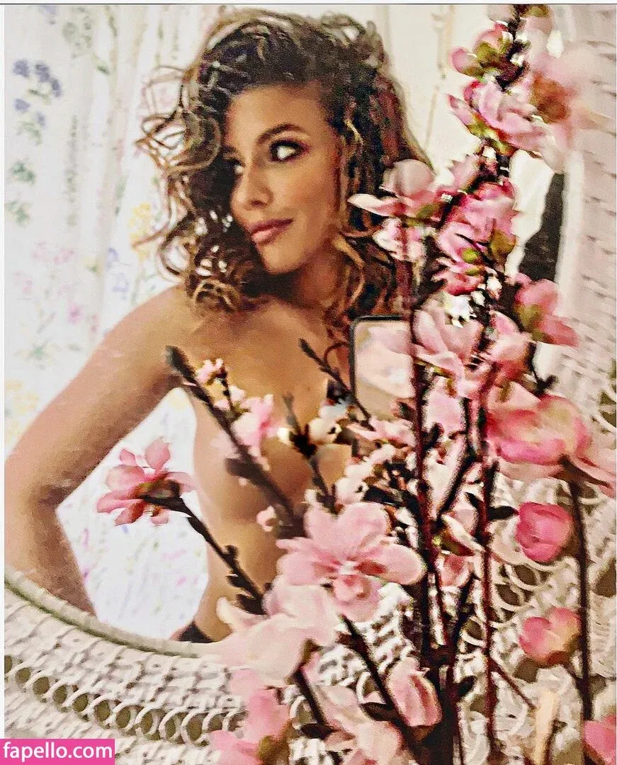 Juliana Harkavy Onlyfans Photo Gallery 