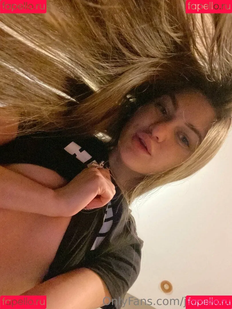 julistone Onlyfans Photo Gallery 