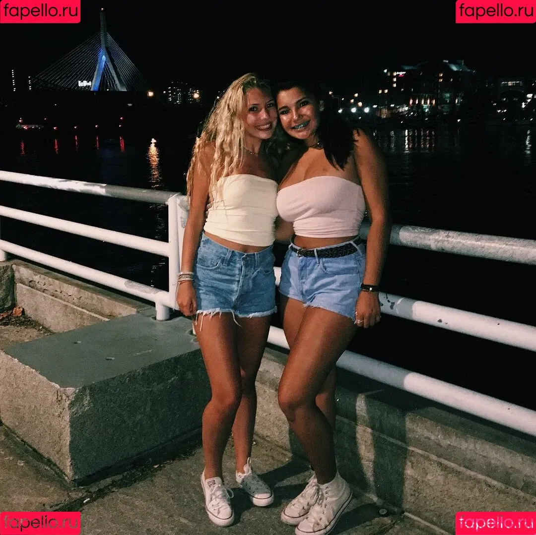 Hannah M Onlyfans Photo Gallery 