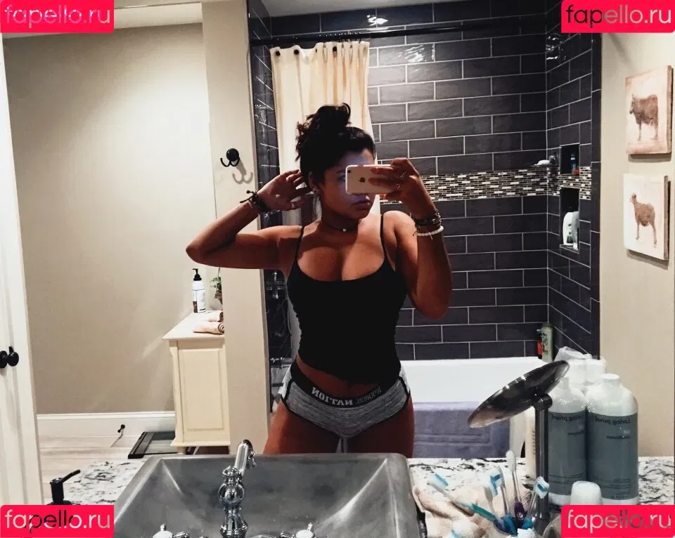 Hannah M Onlyfans Photo Gallery 