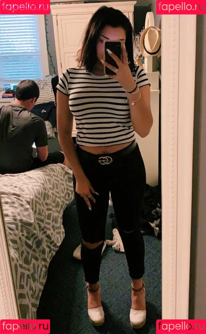 Hannah M Onlyfans Photo Gallery 