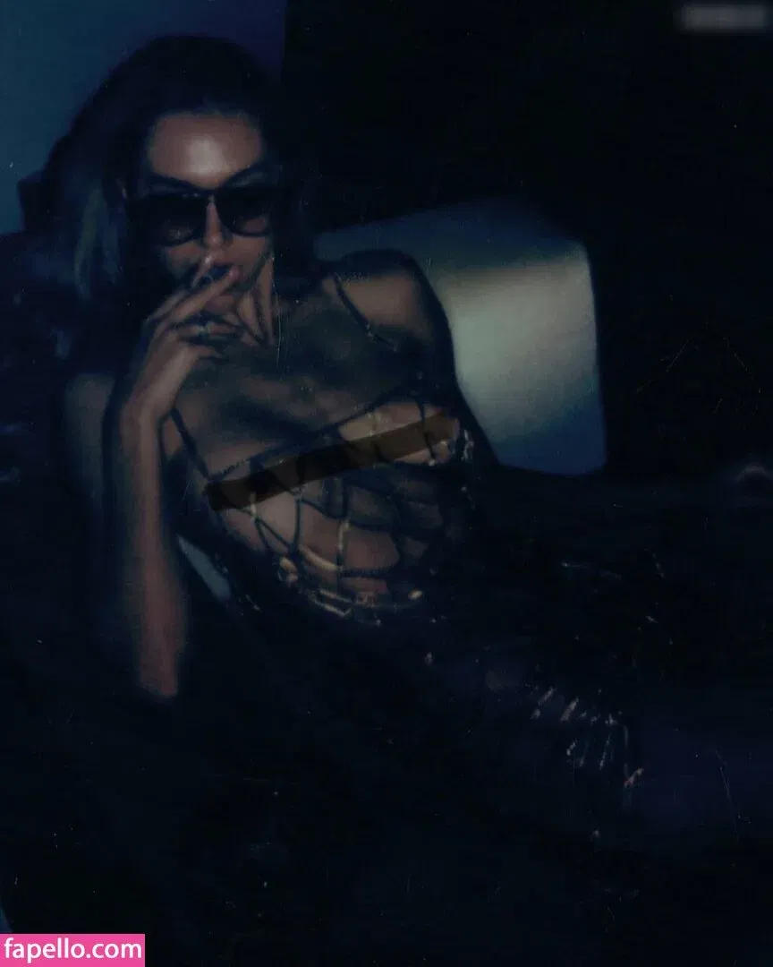 Alexis Ren Onlyfans Photo Gallery 