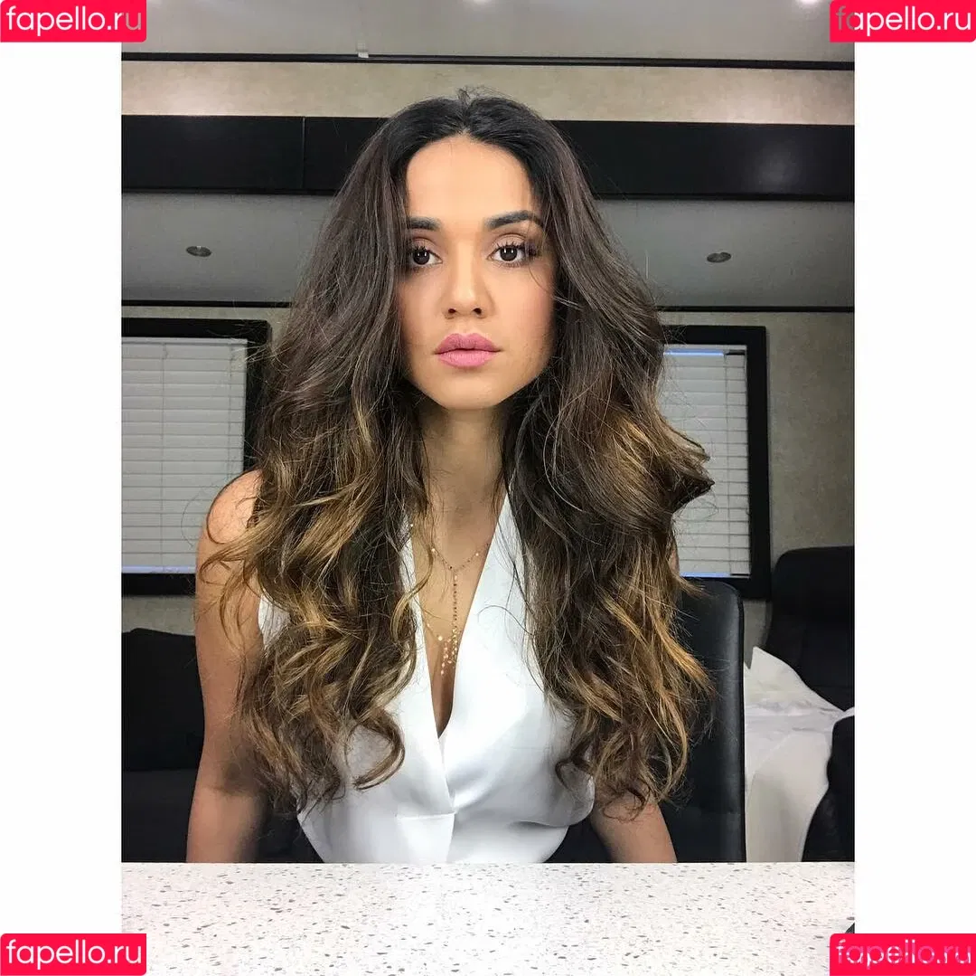 Summer Bishil Onlyfans Photo Gallery 