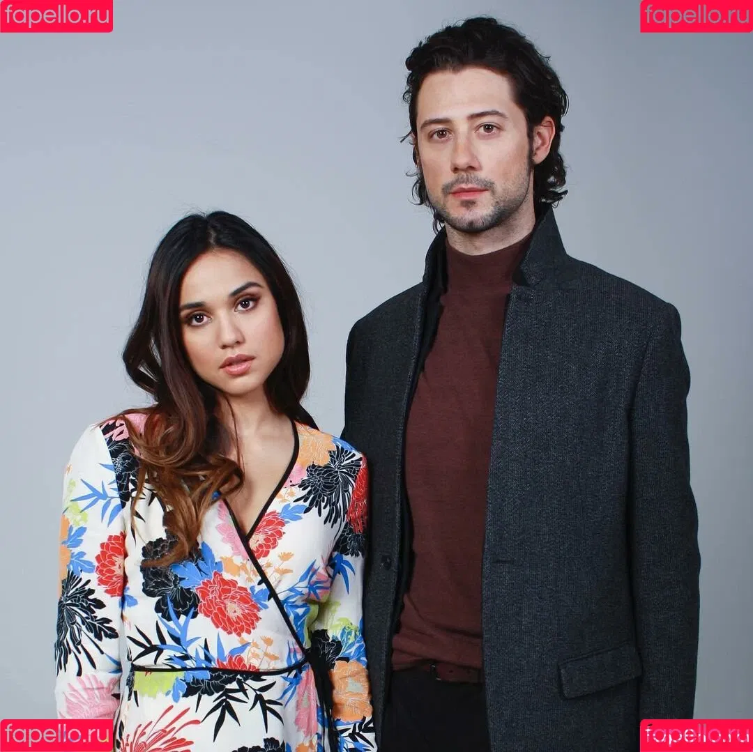 Summer Bishil Onlyfans Photo Gallery 