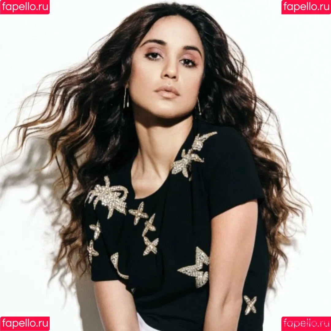 Summer Bishil Onlyfans Photo Gallery 