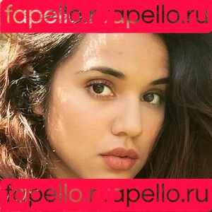 Summer Bishil Nude Onlyfans Photo 33