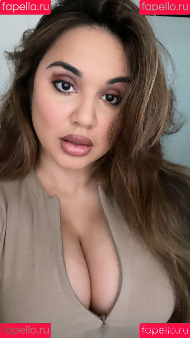 Summer Bishil Nude Onlyfans Photo 5