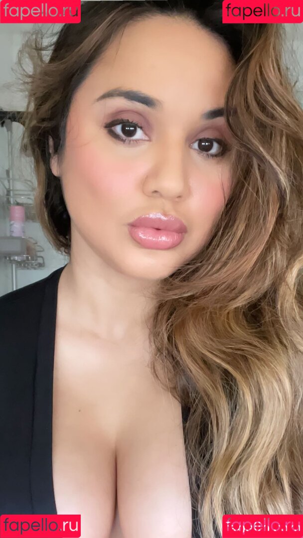 Summer Bishil Nude Onlyfans Photo 4
